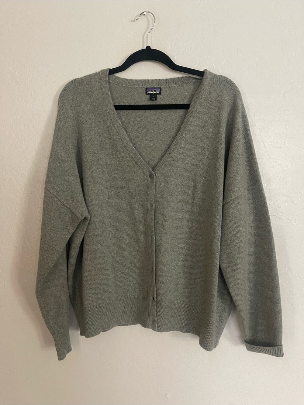 Patagonia Women's V-Neck Button Cardigan - Light Gray